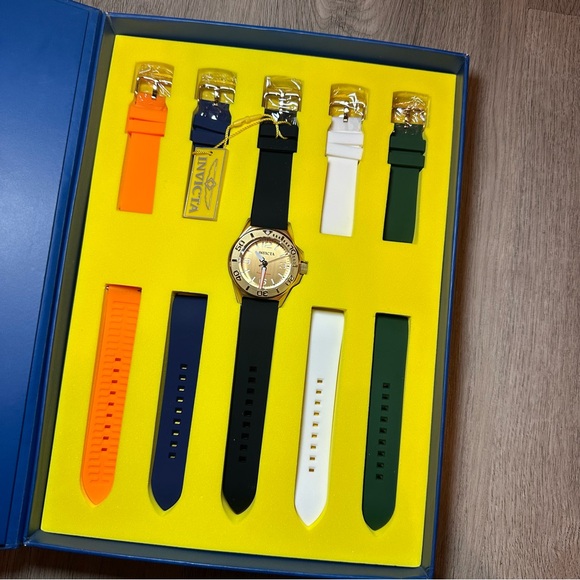 Invicta Other - Invicta OCEAN PREDATOR Men's Watch - 43mm with Interchangeable Strap (49473)
